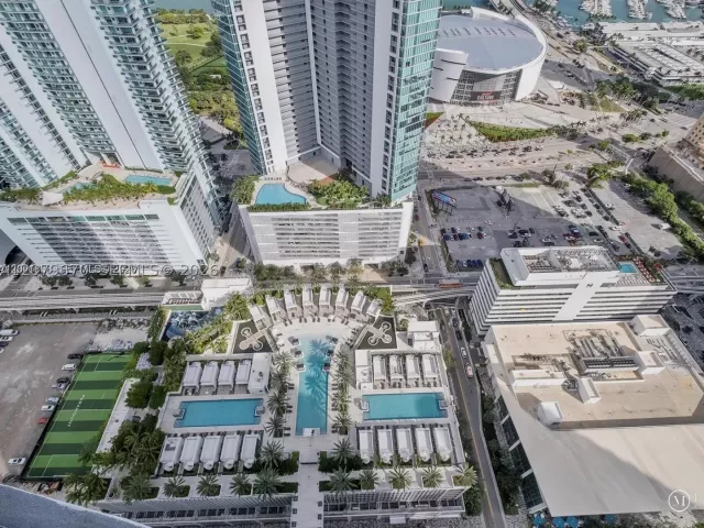 2-bedroom condo for rent in Miami - 851 NE 1st Ave 4109 - MondialRealty