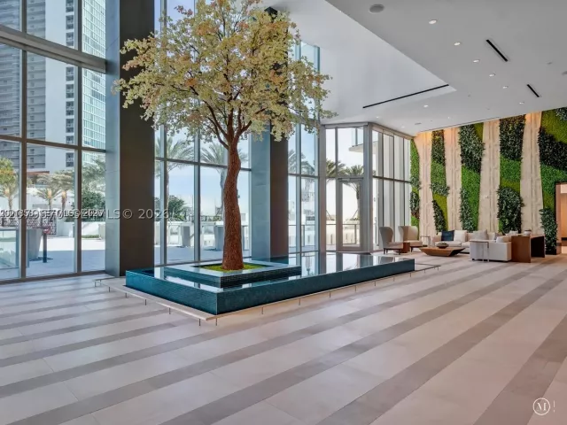 2-bedroom condo for rent in Miami - 851 NE 1st Ave 4109 - MondialRealty