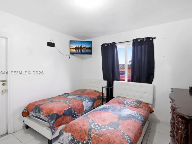 4-bedroom home for sale in Miami - 20752 SW 121st Ct - MondialRealty