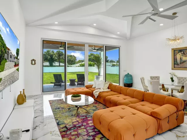 3-bedroom home for rent in Delray Beach - 202 SE 4TH Street - MondialRealty