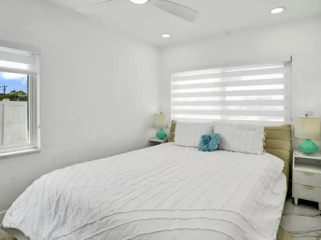 3-bedroom home for rent in Delray Beach - 202 SE 4TH Street - MondialRealty