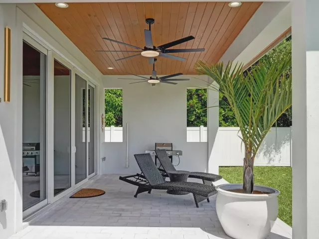 3-bedroom home for rent in Delray Beach - 202 SE 4TH Street - MondialRealty