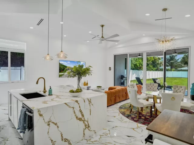 3-bedroom home for rent in Delray Beach - 202 SE 4TH Street - MondialRealty