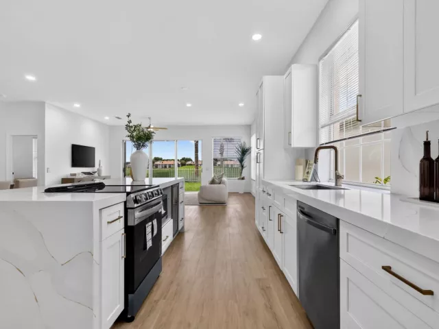 3-bedroom home for sale in West Palm Beach - 1115 Gator Trail - MondialRealty