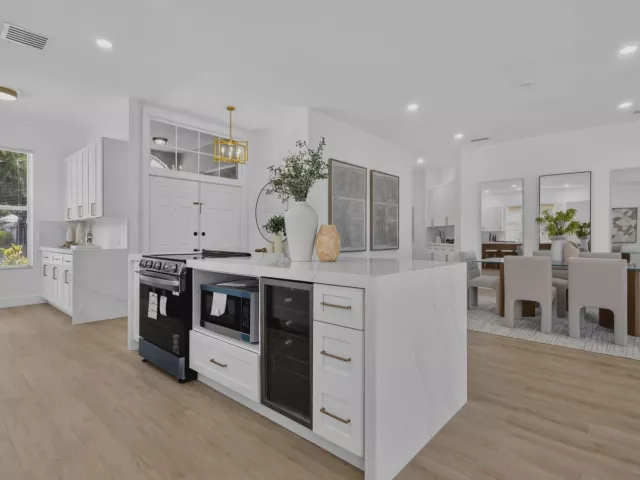 3-bedroom home for sale in West Palm Beach - 1115 Gator Trail - MondialRealty