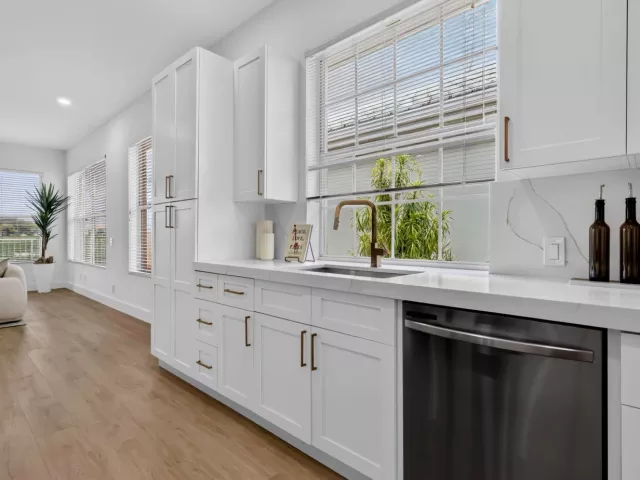 3-bedroom home for sale in West Palm Beach - 1115 Gator Trail - MondialRealty