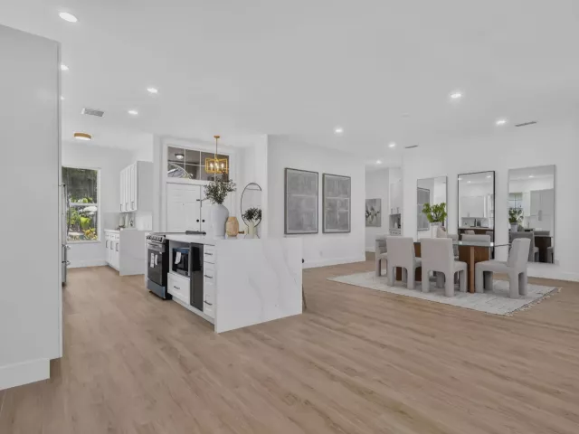 3-bedroom home for sale in West Palm Beach - 1115 Gator Trail - MondialRealty