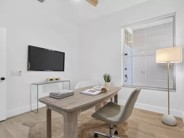 3-bedroom home for sale in West Palm Beach - 1115 Gator Trail - MondialRealty