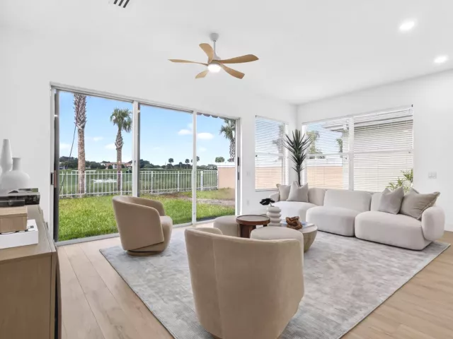 3-bedroom home for sale in West Palm Beach - 1115 Gator Trail - MondialRealty