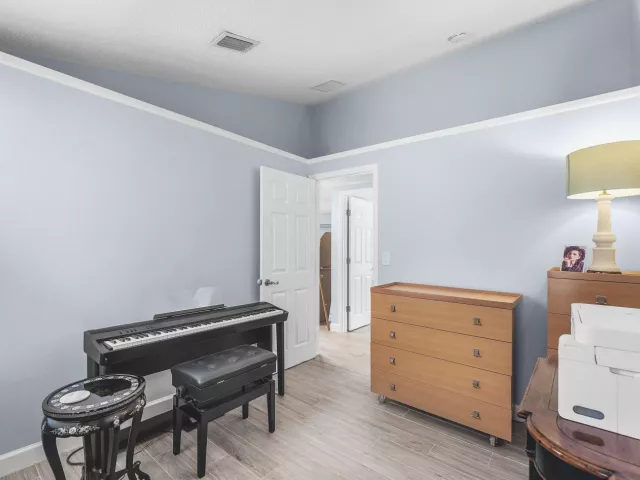 3-bedroom home for rent in Deerfield Beach - 559 NW 38TH Terrace - MondialRealty