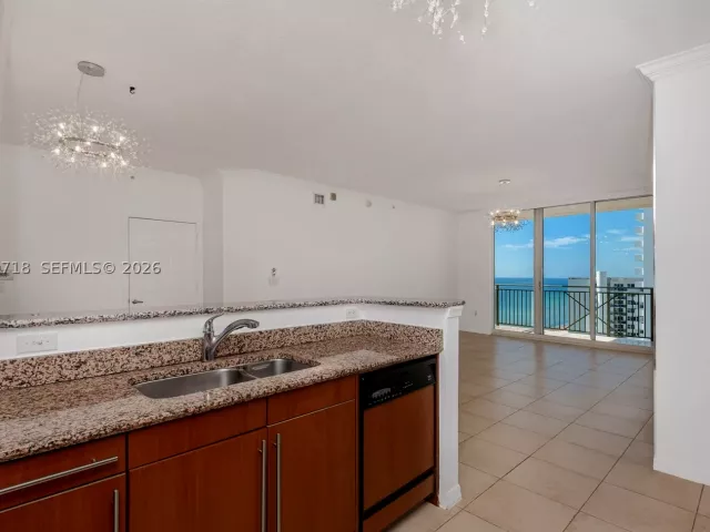 2-bedroom condo for rent in Hallandale Beach - 2080 S Ocean Dr MPH09 - MondialRealty