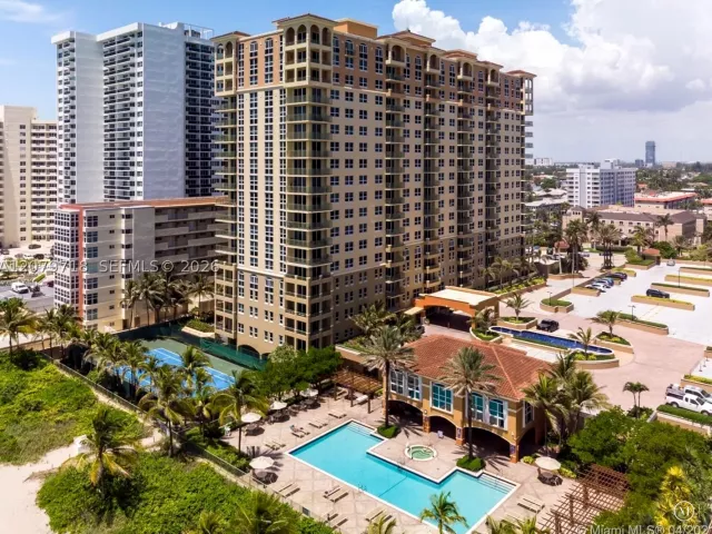 2-bedroom condo for rent in Hallandale Beach - 2080 S Ocean Dr MPH09 - MondialRealty