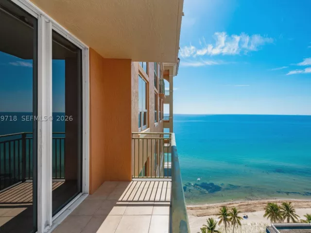 2-bedroom condo for rent in Hallandale Beach - 2080 S Ocean Dr MPH09 - MondialRealty