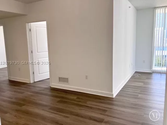 3-bedroom condo for rent in Miami - 601 NE 23rd St 1502 - MondialRealty