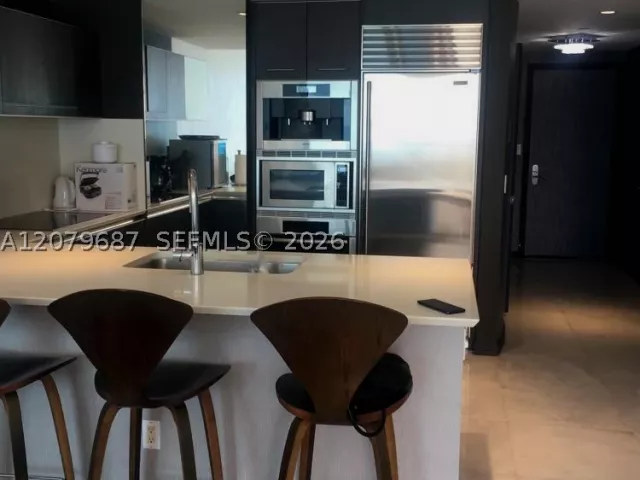 1-bedroom condo for rent in Sunny Isles Beach - 17001 Collins Ave 1603 - MondialRealty