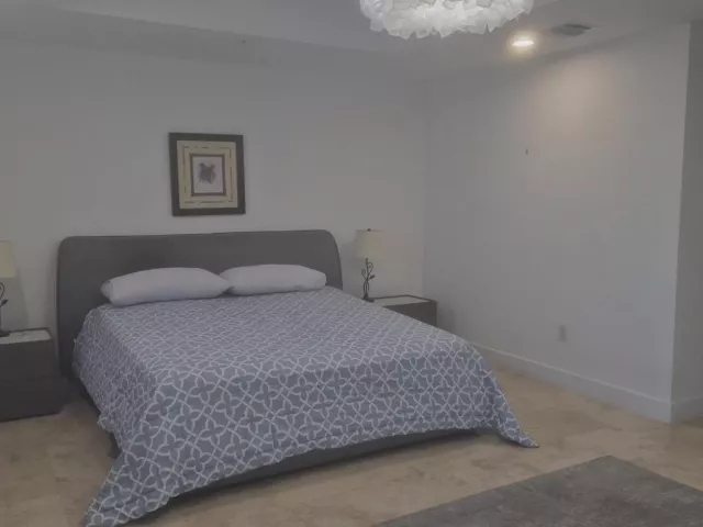 3-bedroom home for rent in Fort Lauderdale - 71 Isle Of Venice Drive 71 - MondialRealty