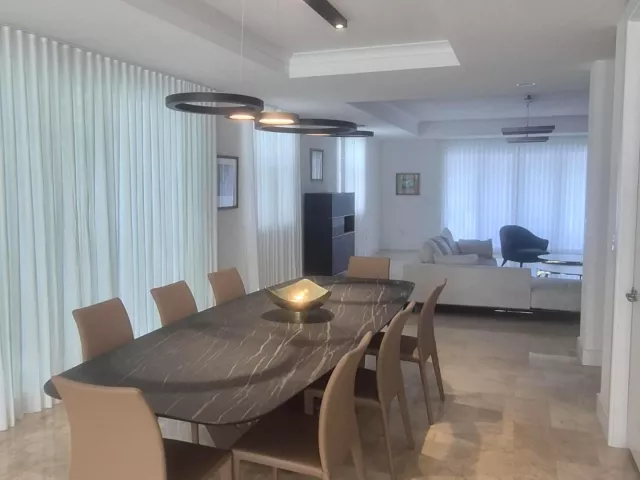 3-bedroom home for rent in Fort Lauderdale - 71 Isle Of Venice Drive 71 - MondialRealty