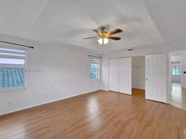 4-bedroom home for sale in Pembroke Pines - 16227 NW 19th St - MondialRealty