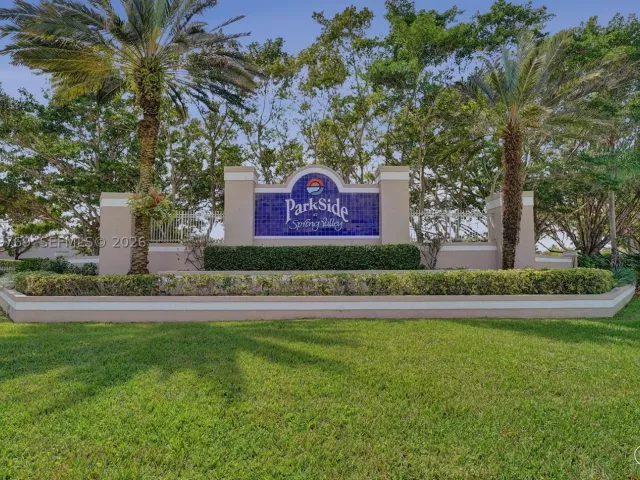 4-bedroom home for sale in Pembroke Pines - 16227 NW 19th St - MondialRealty