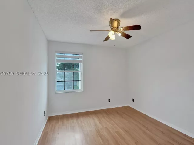 4-bedroom home for sale in Pembroke Pines - 16227 NW 19th St - MondialRealty