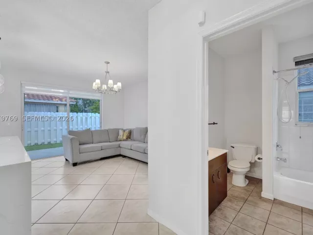 4-bedroom home for sale in Pembroke Pines - 16227 NW 19th St - MondialRealty