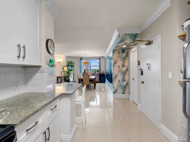 3-bedroom condo for sale in Hallandale Beach - 1950 S Ocean Dr 4E - MondialRealty
