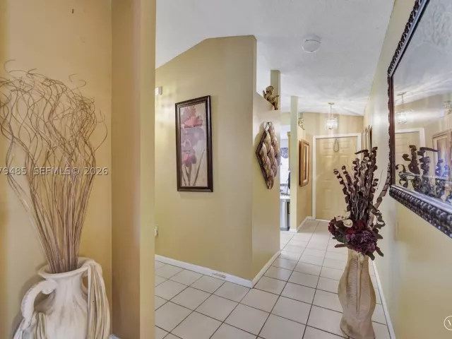 3-bedroom home for sale in Pembroke Pines - 774 SW 120th Ave - MondialRealty