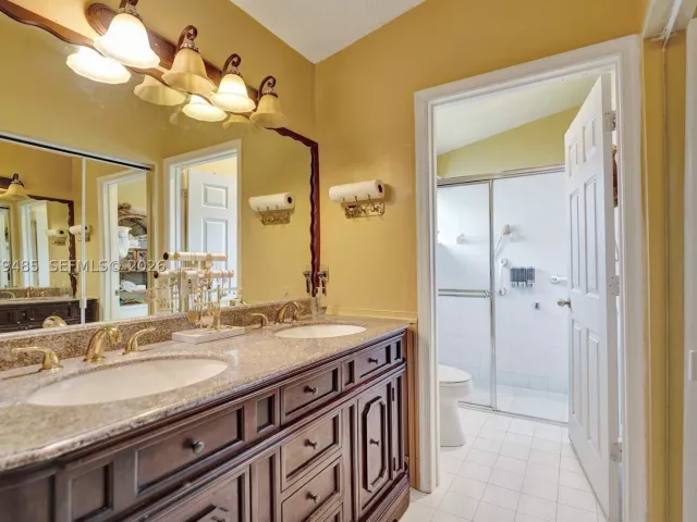 3-bedroom home for sale in Pembroke Pines - 774 SW 120th Ave - MondialRealty