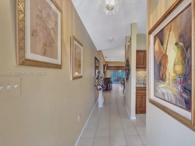 3-bedroom home for sale in Pembroke Pines - 774 SW 120th Ave - MondialRealty