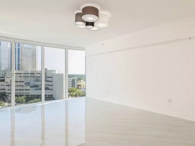 2-bedroom condo for rent in Fort Lauderdale - 333 Las Olas Way 1204 - MondialRealty