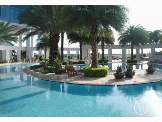 2-bedroom condo for rent in Fort Lauderdale - 333 Las Olas Way 1204 - MondialRealty