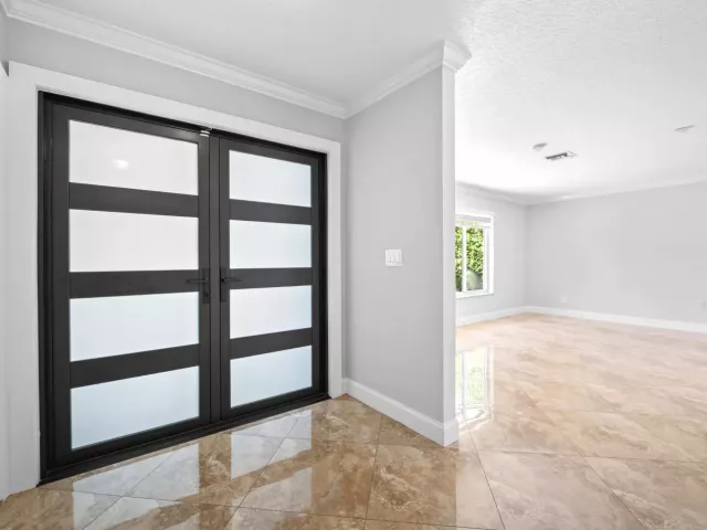 3-bedroom home for sale in Fort Lauderdale - 3291 NW 63RD Street - MondialRealty