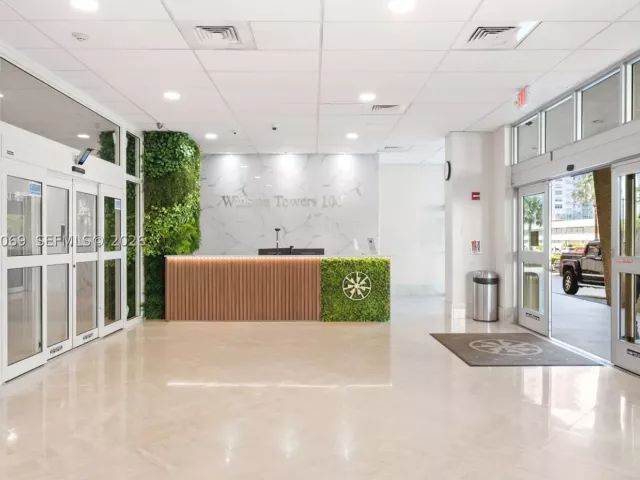 3-bedroom condo for sale in Sunny Isles Beach - 250 174th St 2304 - MondialRealty