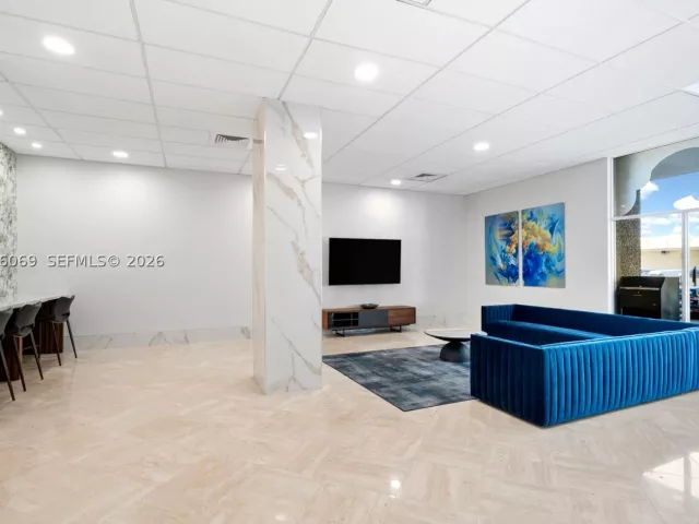 3-bedroom condo for sale in Sunny Isles Beach - 250 174th St 2304 - MondialRealty