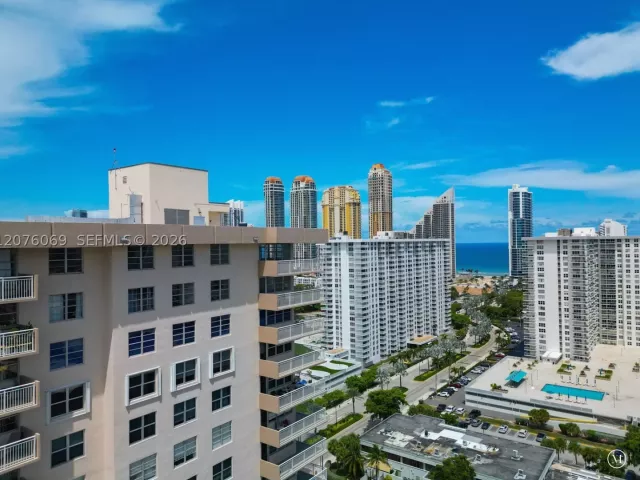 3-bedroom condo for sale in Sunny Isles Beach - 250 174th St 2304 - MondialRealty