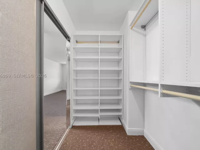 3-bedroom condo for sale in Sunny Isles Beach - 250 174th St 2304 - MondialRealty