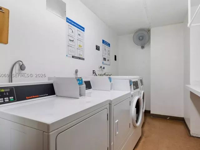 3-bedroom condo for sale in Sunny Isles Beach - 250 174th St 2304 - MondialRealty