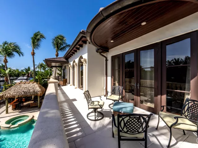 7-bedroom home for rent in Fort Lauderdale - 42 Nurmi Drive - MondialRealty