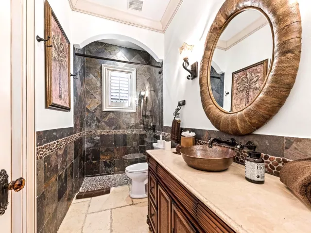 7-bedroom home for rent in Fort Lauderdale - 42 Nurmi Drive - MondialRealty