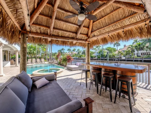 7-bedroom home for rent in Fort Lauderdale - 42 Nurmi Drive - MondialRealty