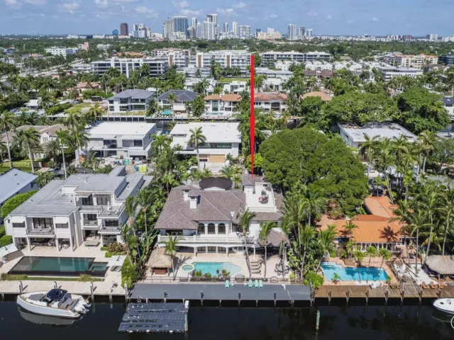 7-bedroom home for rent in Fort Lauderdale - 42 Nurmi Drive - MondialRealty