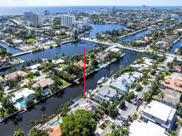 7-bedroom home for rent in Fort Lauderdale - 42 Nurmi Drive - MondialRealty