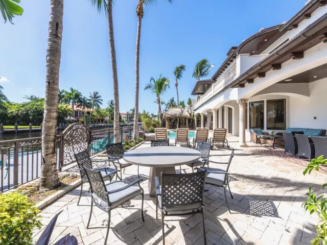7-bedroom home for rent in Fort Lauderdale - 42 Nurmi Drive - MondialRealty