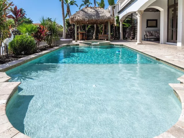 7-bedroom home for rent in Fort Lauderdale - 42 Nurmi Drive - MondialRealty