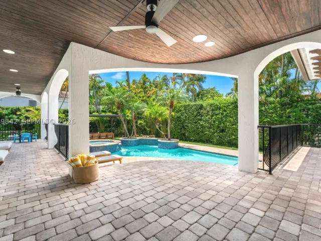 4-bedroom home for rent in Bay Harbor Islands - 1210 95th Street 18 - MondialRealty