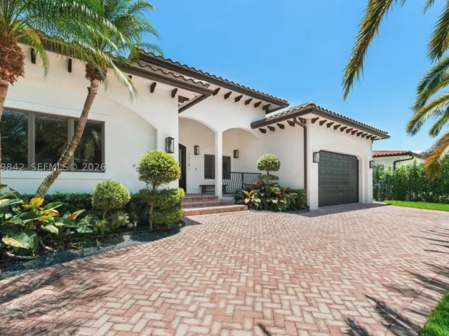 4-bedroom home for rent in Bay Harbor Islands - 1210 95th Street 18 - MondialRealty