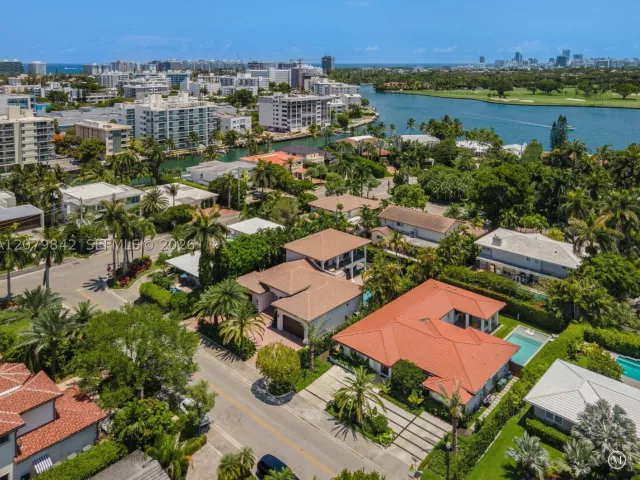 4-bedroom home for rent in Bay Harbor Islands - 1210 95th Street 18 - MondialRealty