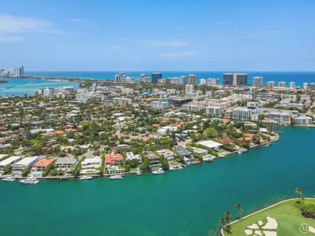 4-bedroom home for rent in Bay Harbor Islands - 1210 95th Street 18 - MondialRealty
