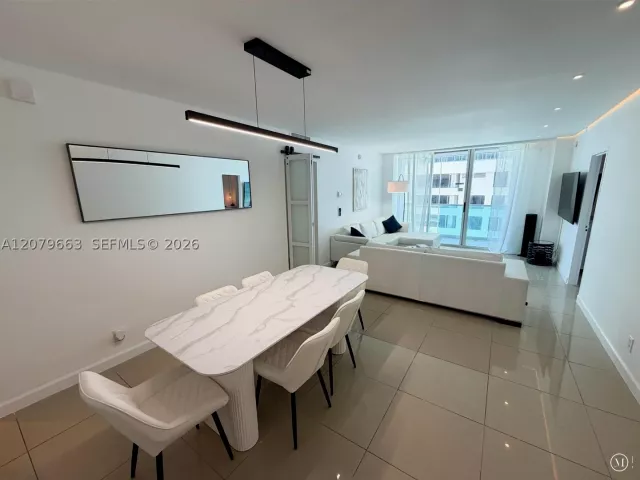 2-bedroom condo for sale in Hollywood - 4001 S Ocean Dr 11J - MondialRealty