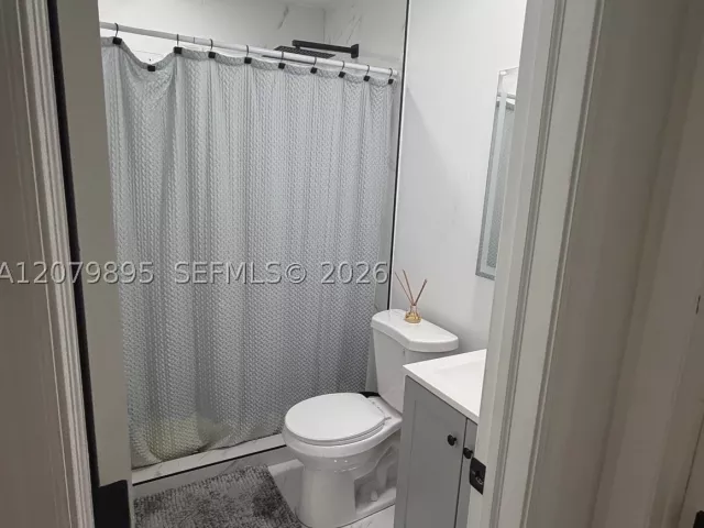 4-bedroom home for sale in Miami - 10411 SW sw 51st St - MondialRealty